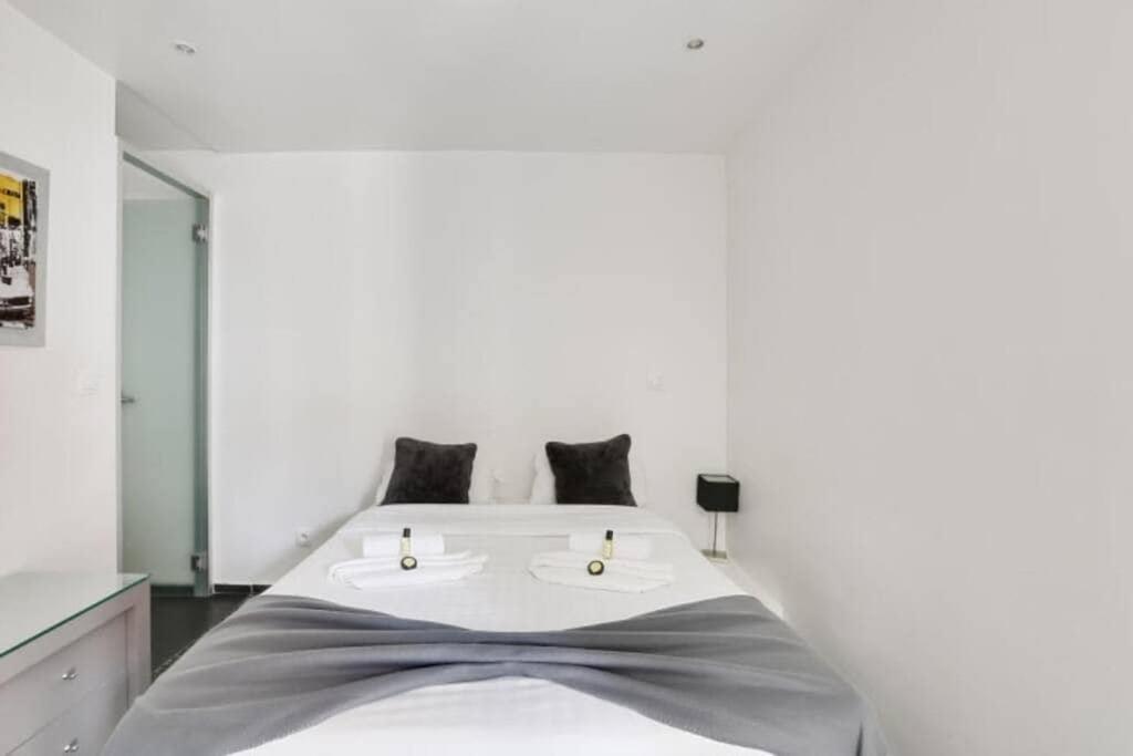 Appartement Cosy Pres Du Marais Paris Bagian luar foto