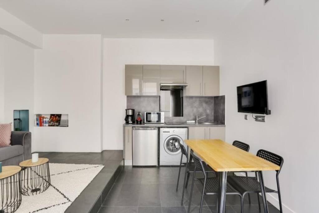 Appartement Cosy Pres Du Marais Paris Bagian luar foto